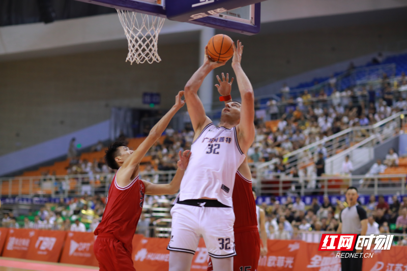 柳锐连续得, 全国篮球邀, 通讯员