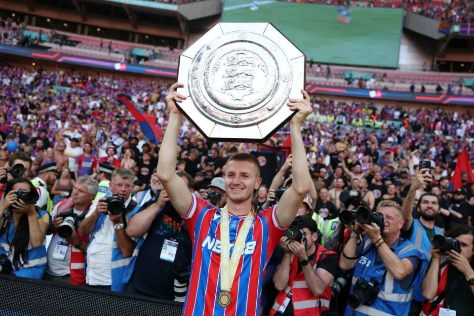 领先扎卡, AA 领先扎卡, AA