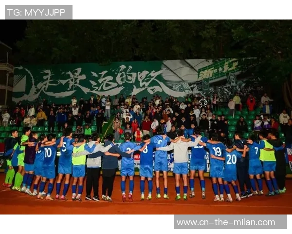 宋凯到会钱潮杯沟通会并说话：中国足球要开展，一定要多沟通